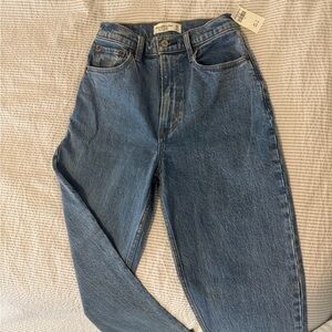 ABERCROMBIE 90s straight jean